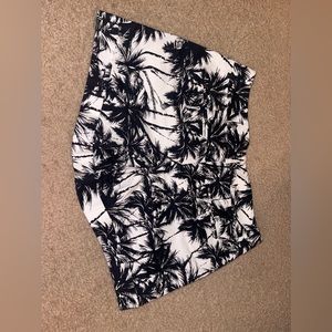 Black and white palmetto tree INC shorts